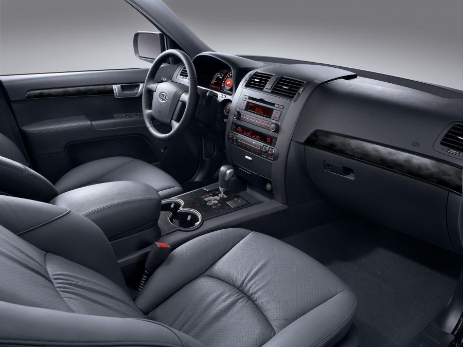  Kia Borrego 2009 года  (фото 184 из 345)